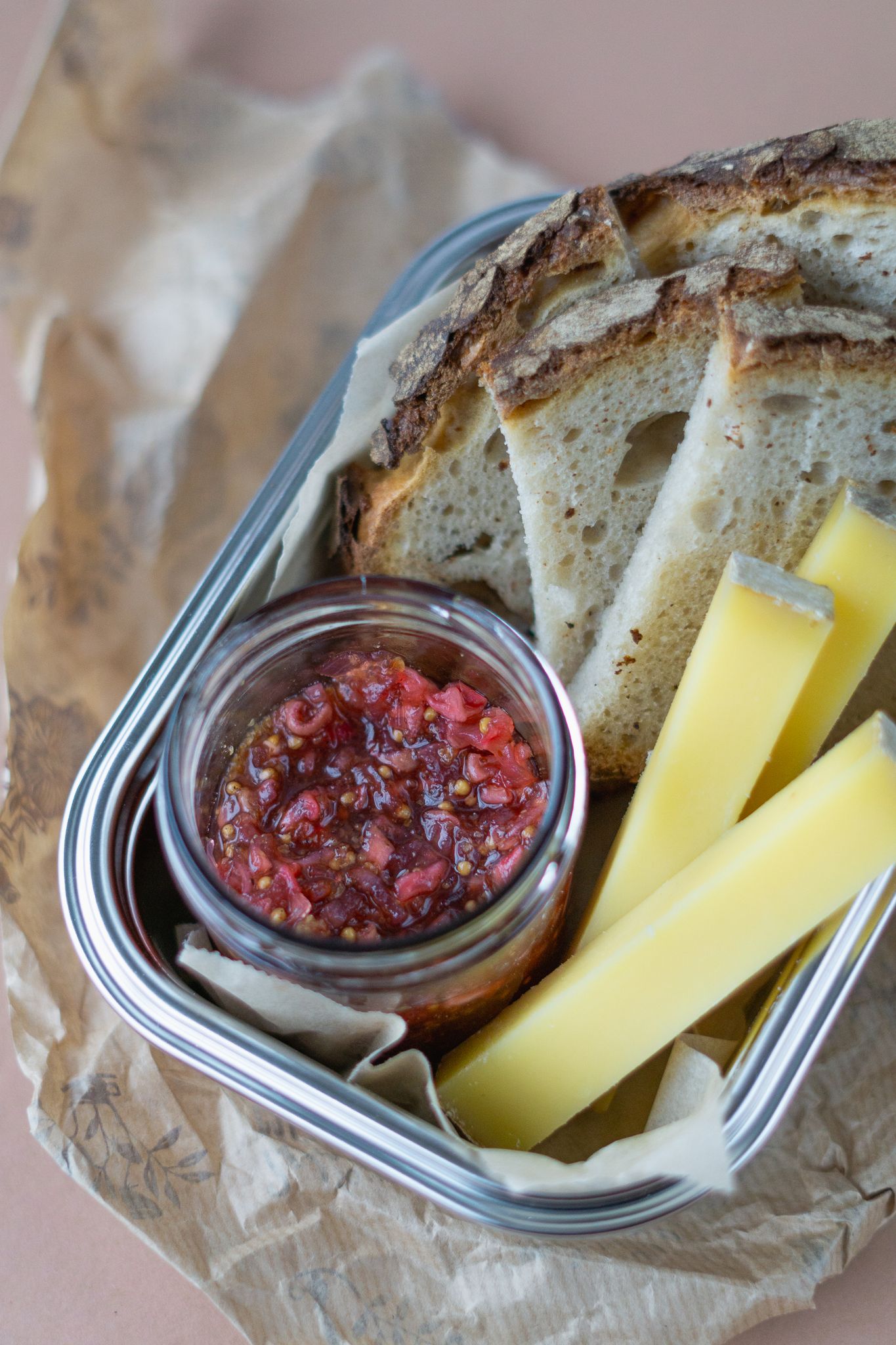 Geschmackskick zur Brotzeit: Würziges Radieschen-Relish