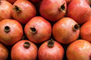 Reifeprüfung für den Granatapfel: Zwei Zeichen entscheiden