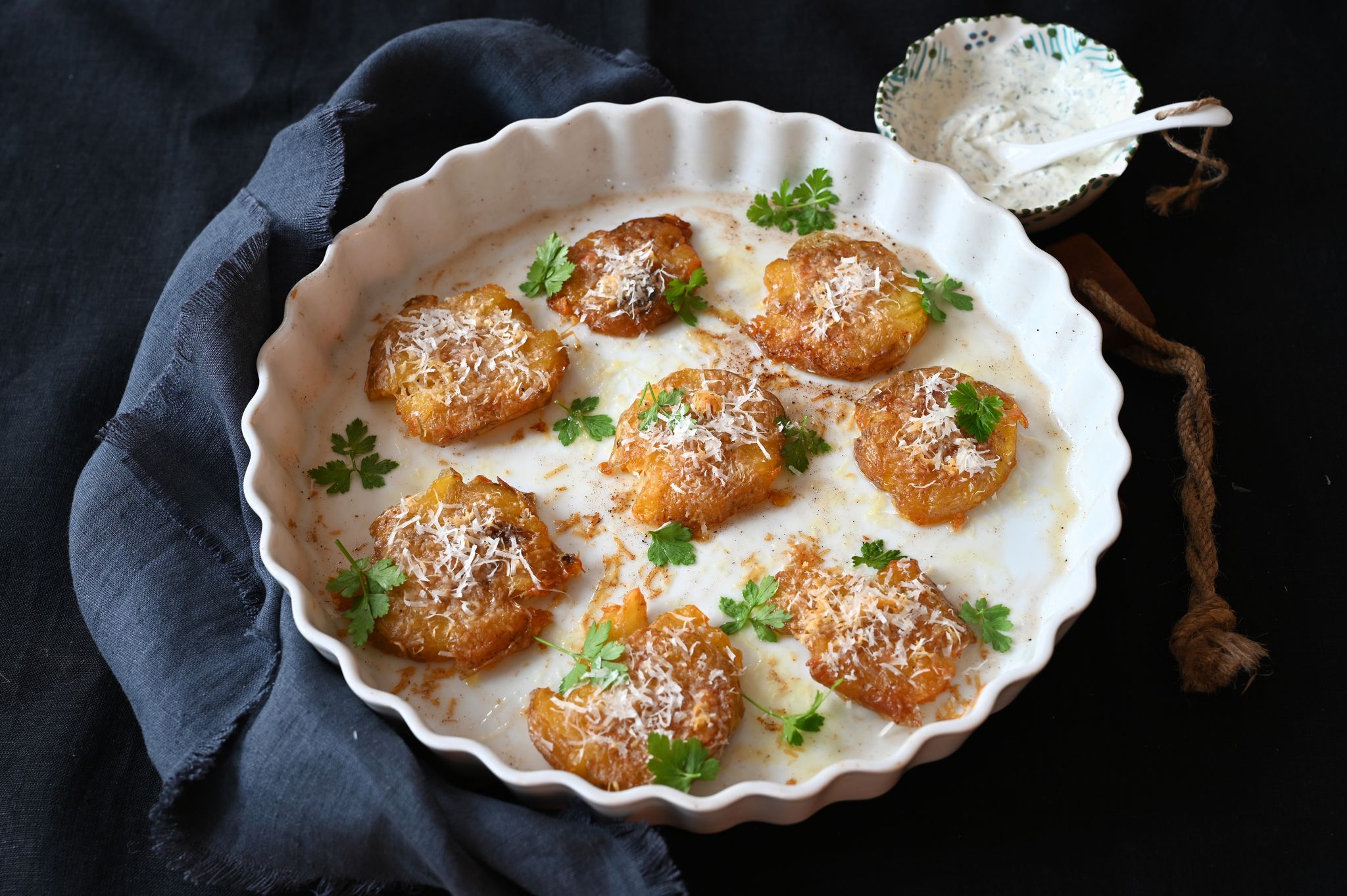 Quetsch mich! So werden Reste zu knusprigen Ofenkartoffeln