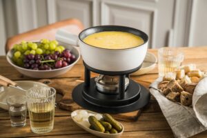 Eingetunkt: 10 Tipps für selbst gemachtes Käsefondue