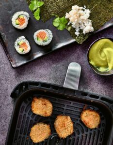 Ausgebackene Sushi-Bites «Terriyaki» mit Wasabi-Mayo